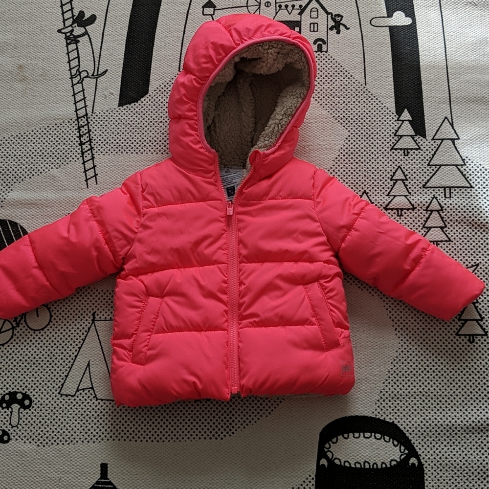 Gap reversible jacket